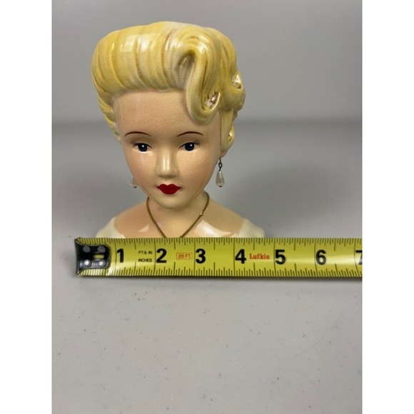 Vintage Style 2004 A Special Place Blonde Lady Bust Ceramic Lady Head Vase - Picture 3 of 11